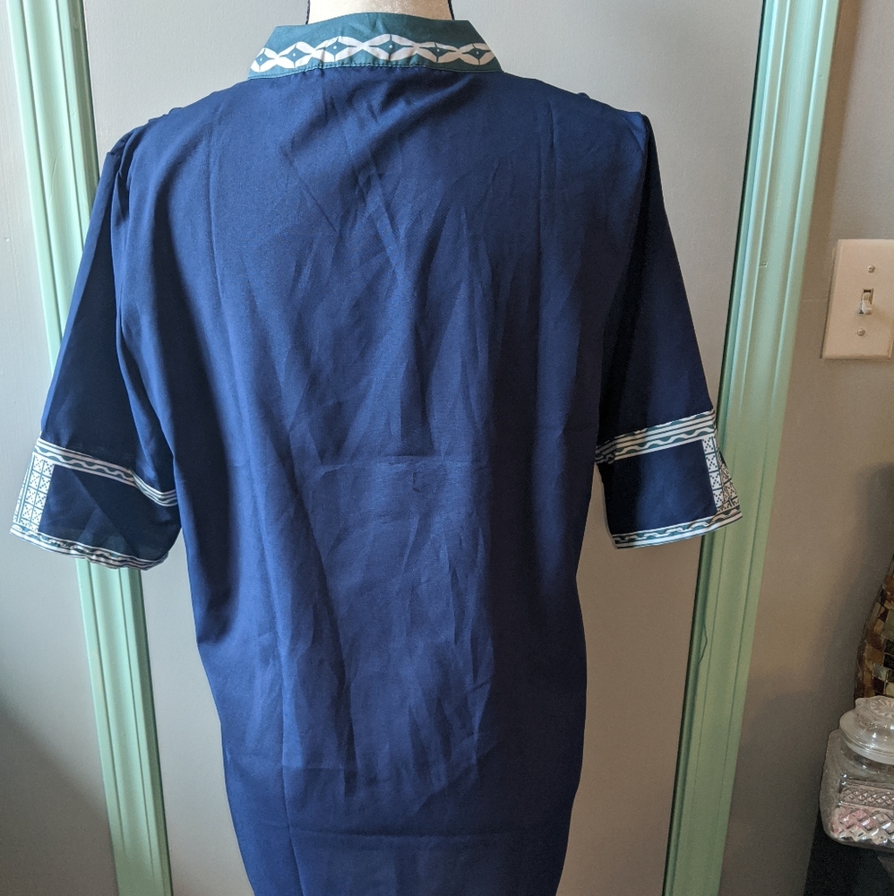 NEW Navy contrast trim notched collar tunic - Picture 3 of 6